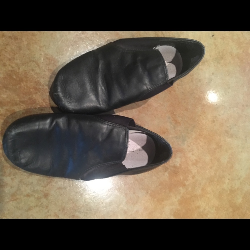 Girls jazz shoes Size 1